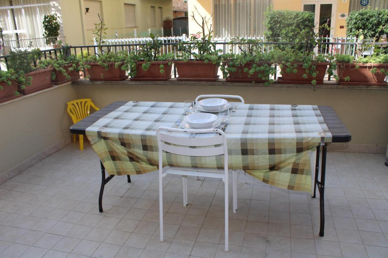 Sea Sweet Home Rimini Exterior foto